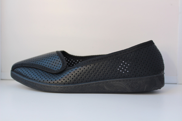 Туфли женские перфорация, черные (искус. кожа, ПВХ) девичьи М11Пч/д